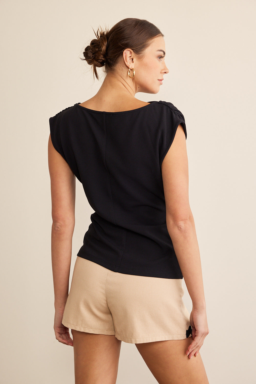 Ann Sleeveless Top